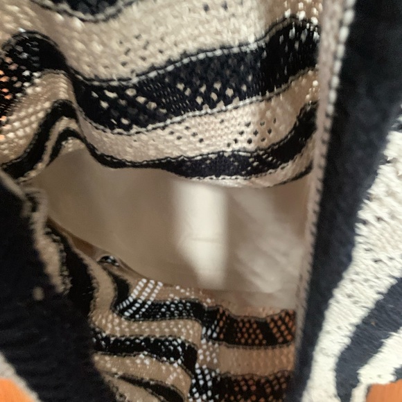 Maxi skirt and cardigan crochet set.
Cream and black in colour - Picture 8 of 8